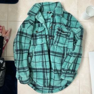 Pacsun Teal Flannel Oversized Fluffy Jacket Size Small